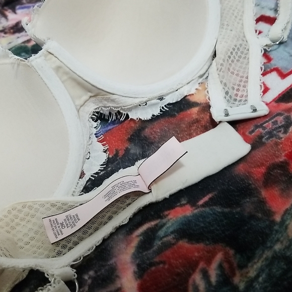 💎2 for $25💎 Victoria's Secret Dream Angels Lace Bra 36D - Picture 8 of 9